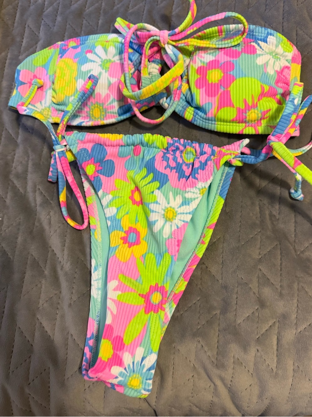 NWOT Xhilaration Neon Bralette Bikini